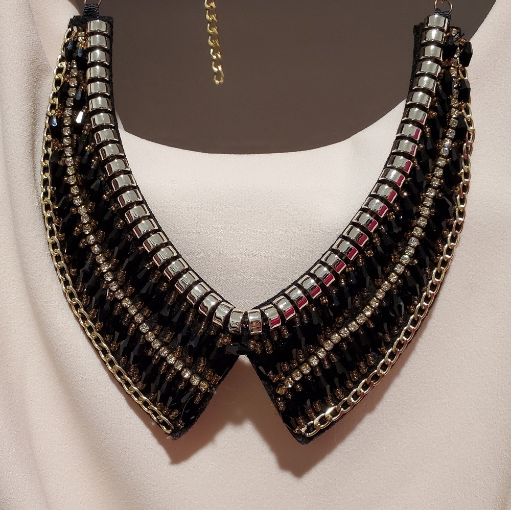 Victoria Collar Necklace